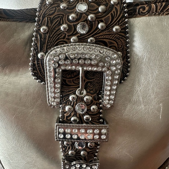 Western Style tooled Floral Faux Leather with Rhinestone buckle shoulder bag - Picture 5 of 15